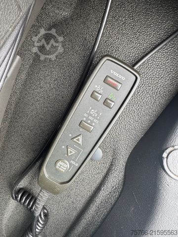 Plattewagen met zeil VOLVO FM 410 / LBW / 2 x AHK / LENKACHSE / 19 PAL