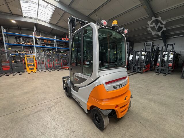 Wózek widłowy czołowy Still RX 60-30 [ID: 50]