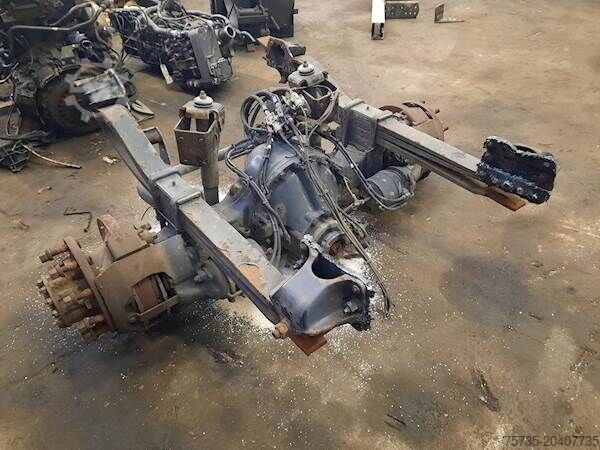 Achteras VOLVO RS1332SV