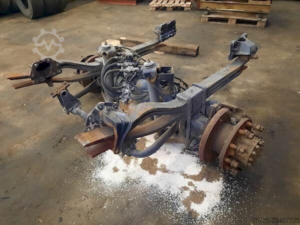 Achteras VOLVO RS1332SV