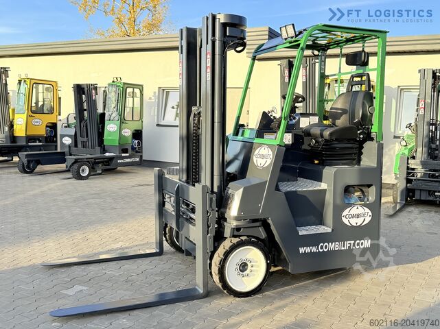 Four-way forklift Combilift CB4000 GAS TRIPLEX 5200 POSITIONER