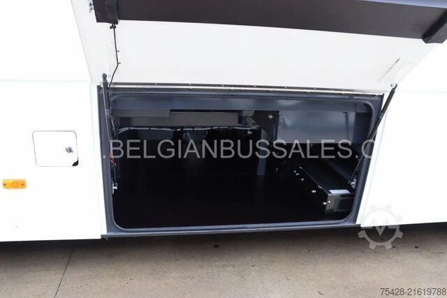 Intercitybusz Iveco Crossway 10.8m Pop / Double middle door / Lift ...