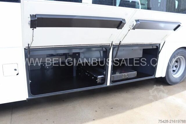 Intercitybusz Iveco Crossway 10.8m Pop / Double middle door / Lift ...