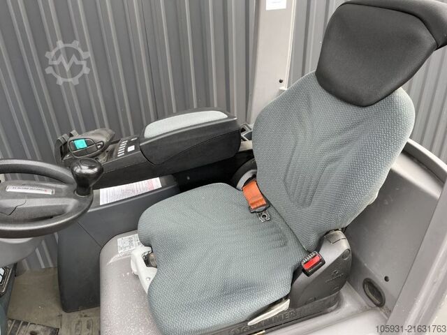 Electric 3-wheel forklift Jungheinrich EFG216