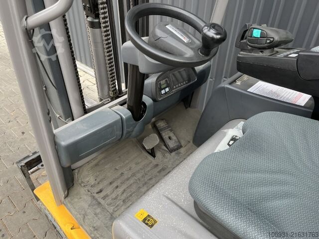 Electric 3-wheel forklift Jungheinrich EFG216