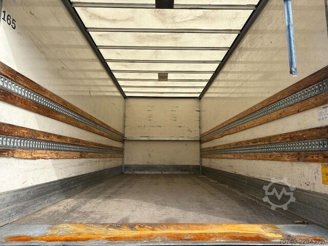 Kuffert Iveco Eurocargo 120E21 + LOADLIFT 2200 KG + 12 T + EU...