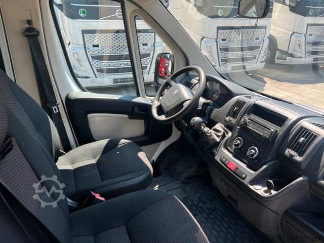 Pick-up panelvan PEUGEOT Boxer * EURO 6 * 7 SITZER * 4 TÜRER * SCHALTGETR