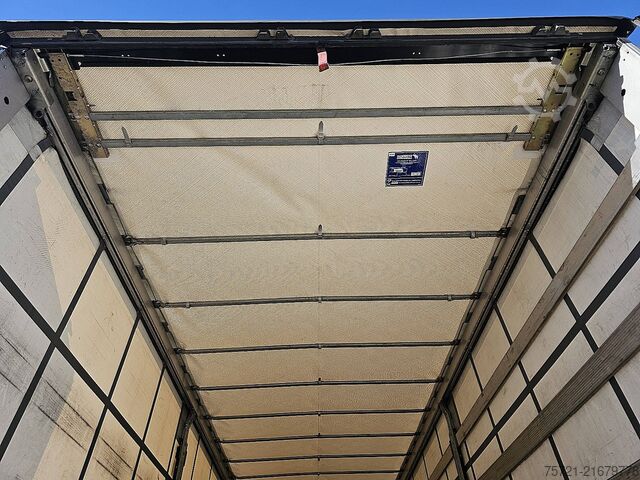 Posuvné plachty SCHMITZ SCB*S3T