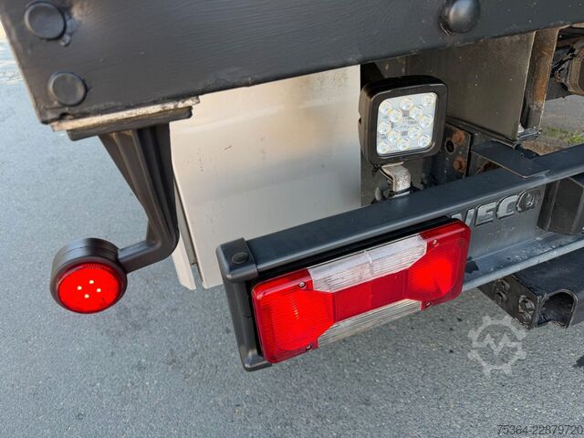 Furgone pick-up IVECO Daily 35S12 Hpi Doppelkabine Pritsche Ahk Kran