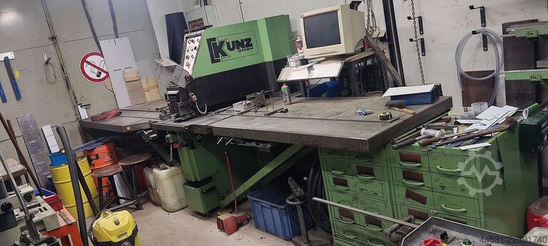 Maszyna do dziurkowania i gryzienia Stanznibbelmaschine KST 40 / 750