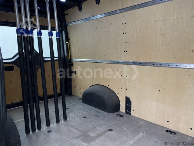 Hög tak skåpbil VOLKSWAGEN Crafter 35 *AHK 3,0t* ACC+LED+KAMERA+NAVI (2395)