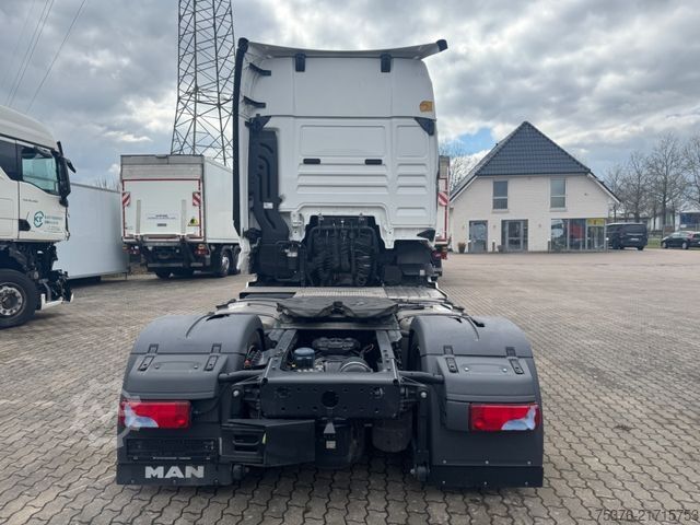 Volumen trækker MAN TGX 18.480 Mega INTARDER