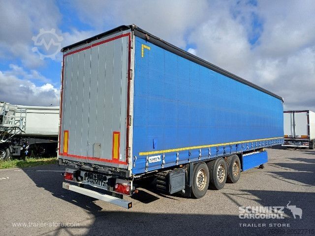 Otevřený návěs s plachtou Schmitz Cargobull Curtainsider Standard Getränke