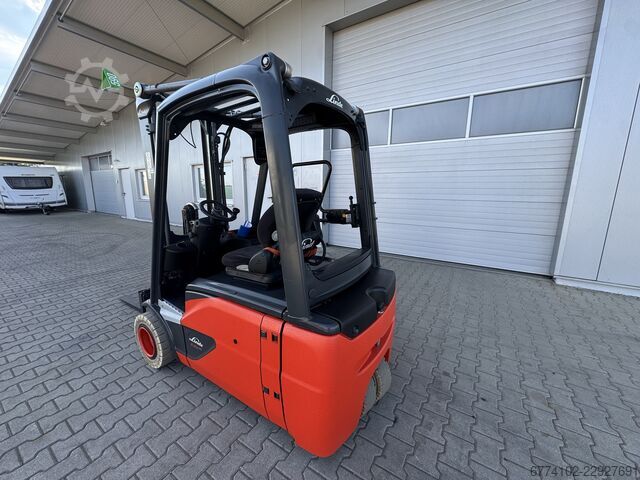Chariot élévateur électrique à 3 roues Linde E20L + Ladegerät NEU 48120--EK