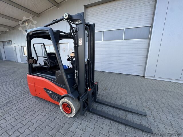 Chariot élévateur électrique à 3 roues Linde E20L + Ladegerät NEU 48120--EK