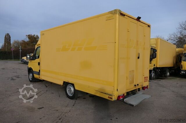 Furgoneta caja iveco Daily 35 S11 C30C AUTOMATIK KAMERA MAXI Regale DURCHGANG