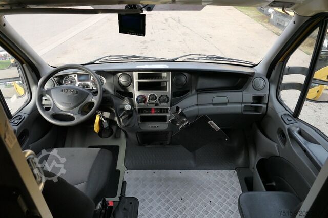 Furgoneta caja iveco Daily 35 S11 C30C AUTOMATIK KAMERA MAXI Regale DURCHGANG