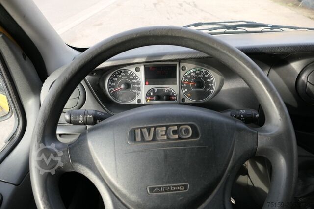 Furgoneta caja iveco Daily 35 S11 C30C AUTOMATIK KAMERA MAXI Regale DURCHGANG