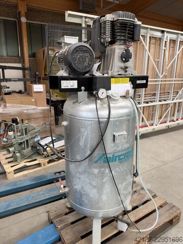 Compressor de pistão vertical Aircraft Airprofi 703/270/10 V