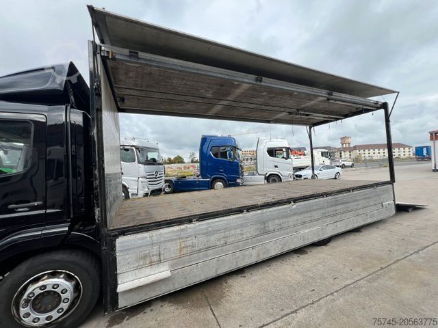 LKW mit Getränkeaufbau MERCEDES-BENZ ATEGO 2529 * VOLLLUFT * WENIG KM * 2T LBW