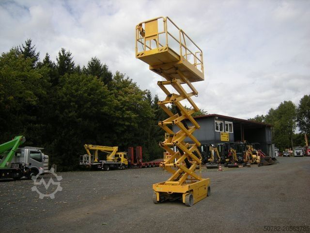 Pracovní plošina GENIE GS 4047 Scherenarbeitsbühne Genie 14 m