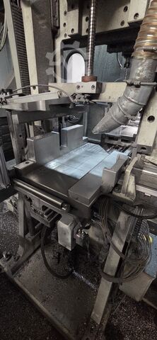 Bewerkingscentrum (snijden + frezen) Fom Industrie LMT 60