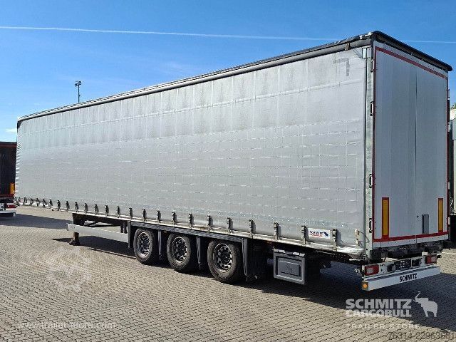 Semi-remorque bâchée Schmitz Cargobull Curtainsider Mega Getränke
