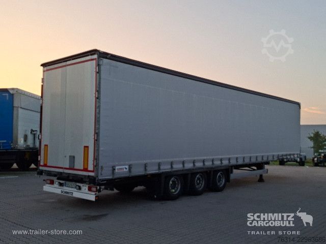 Semi-remorque bâchée Schmitz Cargobull Curtainsider Mega Getränke