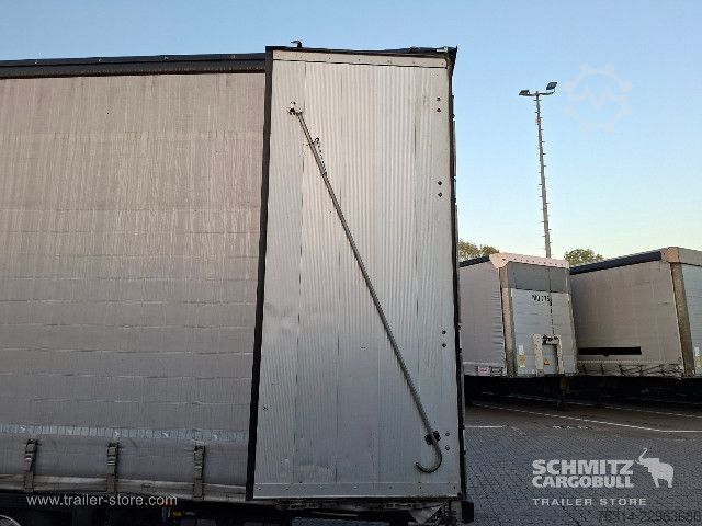 Semi-remorque bâchée Schmitz Cargobull Curtainsider Mega Getränke