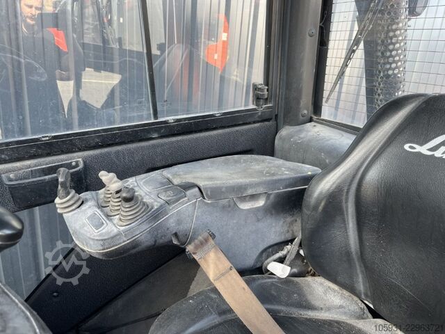 Chariot élévateur à fourche diesel Linde H50D-02