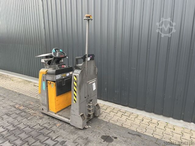 Tracteur de remorquage Jungheinrich EZS130