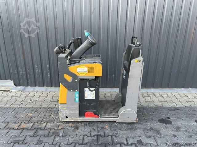 Tracteur de remorquage Jungheinrich EZS130