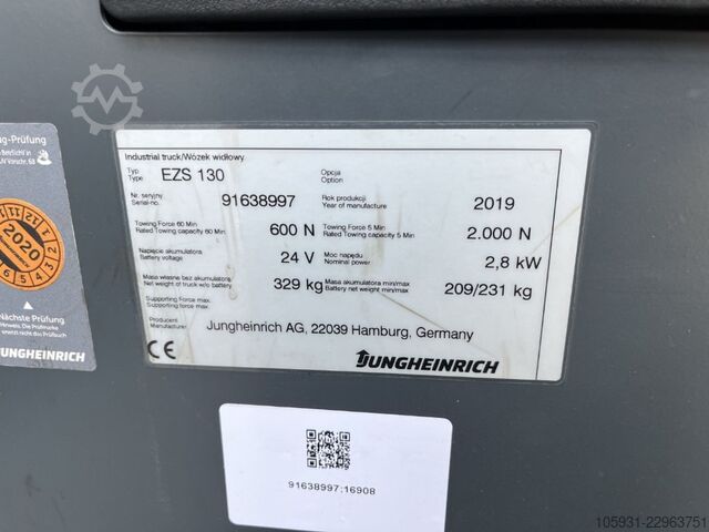Tracteur de remorquage Jungheinrich EZS130