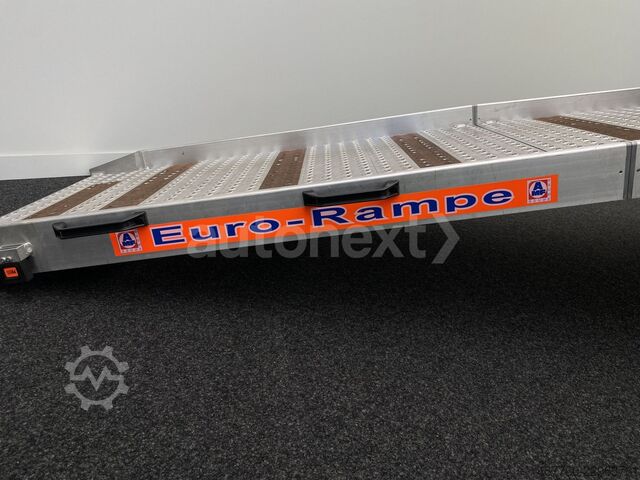 Microbuz VW Crafter 35 Aut. *Rollstuhl-Rampe* 8-Sitze (5615)