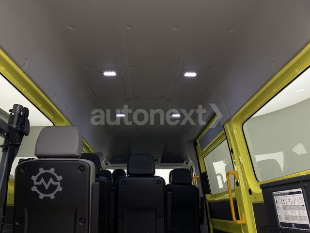 Microbuz VW Crafter 35 Aut. *Rollstuhl-Rampe* 8-Sitze (5615)