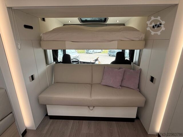 Autorulotă SCANIA S500  STX MOTORHOME GARAGE