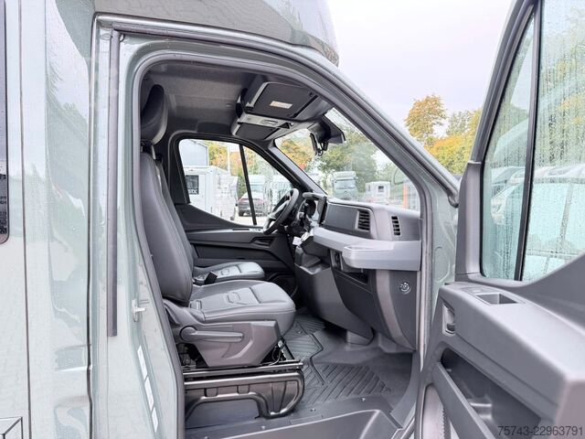 Transportor de animale RENAULT Master STX 5 Sitzer Haras ex. Lang Automatik
