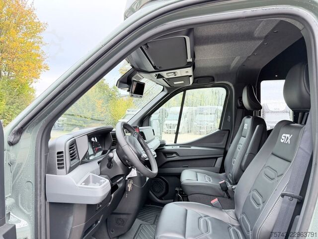 Transportor de animale RENAULT Master STX 5 Sitzer Haras ex. Lang Automatik