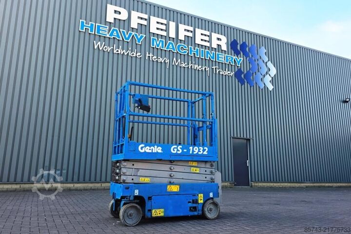 Ascensore a forbice Genie GS1932 Electric, Working Height 7.8 m, 227kg Capac