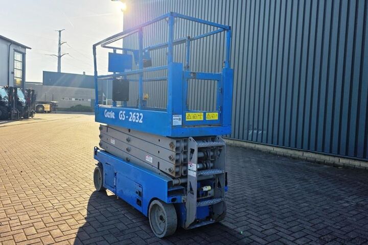 Nůžkový výtah Genie GS2632 Electric, 10m Working Height, Non Marking T