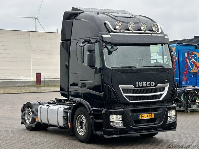 Standard-SZM Iveco Stralis 420 XP Hi-Way 2 Tank *383 Tkm* Euro 6 *...