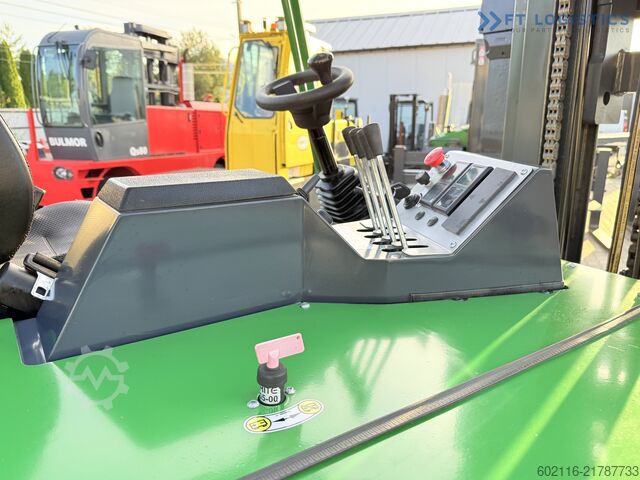 Dört yollu forklift Combilift CB4000 GAS TRIPLEX 5200 POSITIONER