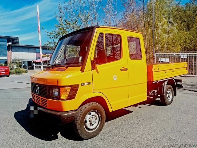 Outro MERCEDES-BENZ Vario 208D Doka Pritsche - Restauriert