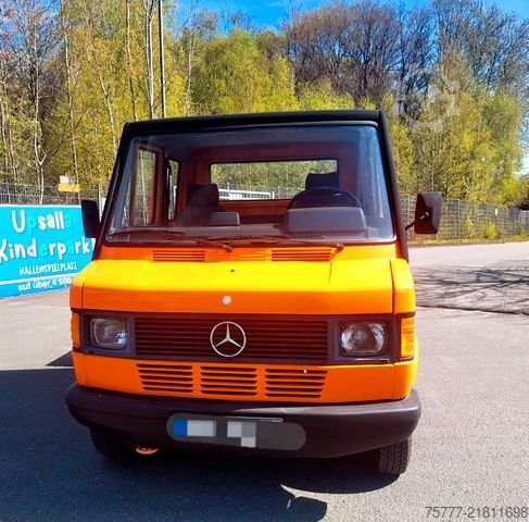 Outro MERCEDES-BENZ Vario 208D Doka Pritsche - Restauriert