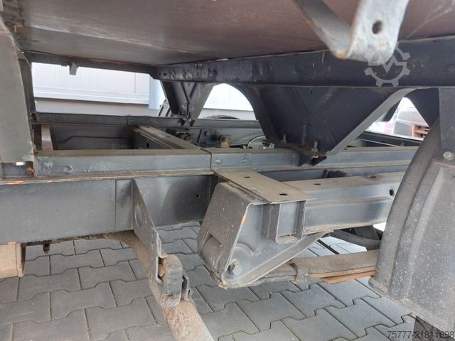 Outro MERCEDES-BENZ Vario 208D Doka Pritsche - Restauriert