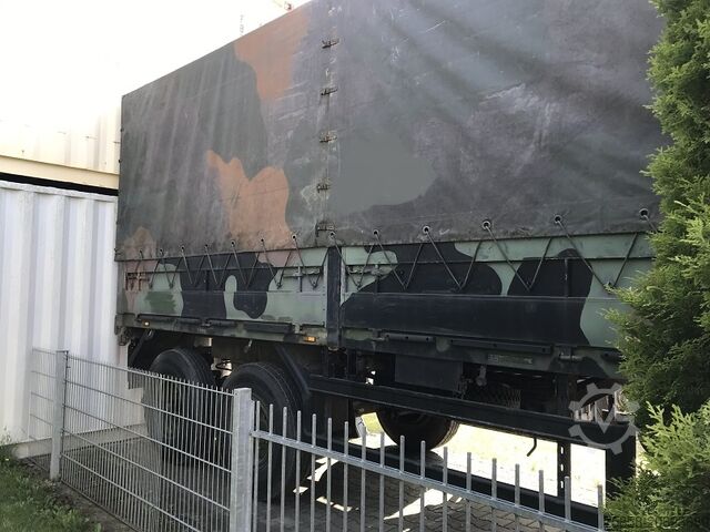 Ρυμουλκούμενο με καρότσα & μουσαμά SCHMITZ 3Achser Bundeswehr mit HU+SP TOP Zustand