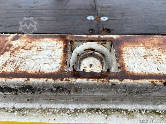 Corp de schimb deschis Krone Plattform 7,45m mit Steckrungen mittig