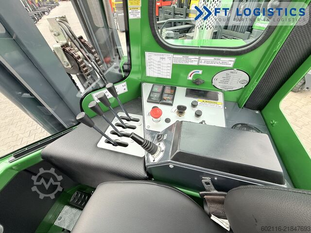 Stivuitor cu patru direcții Combilift C4500 DIESEL WIDE-FORK-POSITIONER