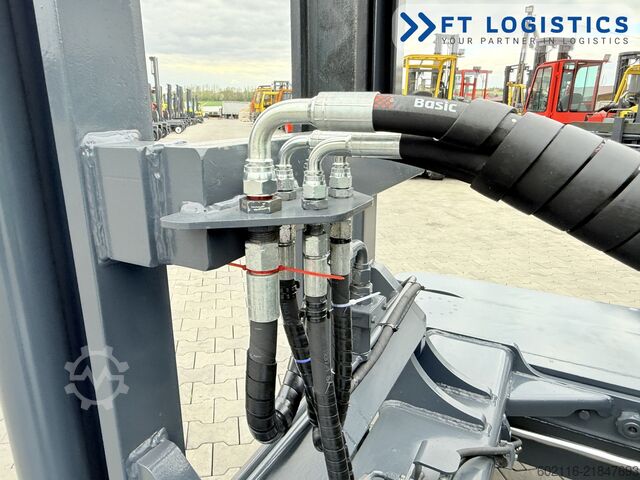 Stivuitor cu patru direcții Combilift C4500 DIESEL WIDE-FORK-POSITIONER