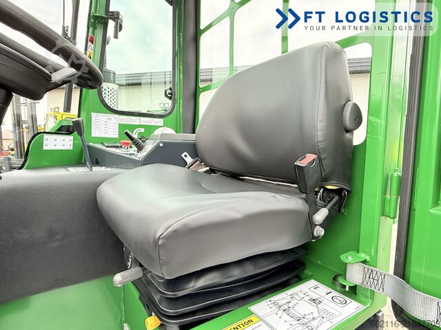 Stivuitor cu patru direcții Combilift C4500 DIESEL WIDE-FORK-POSITIONER